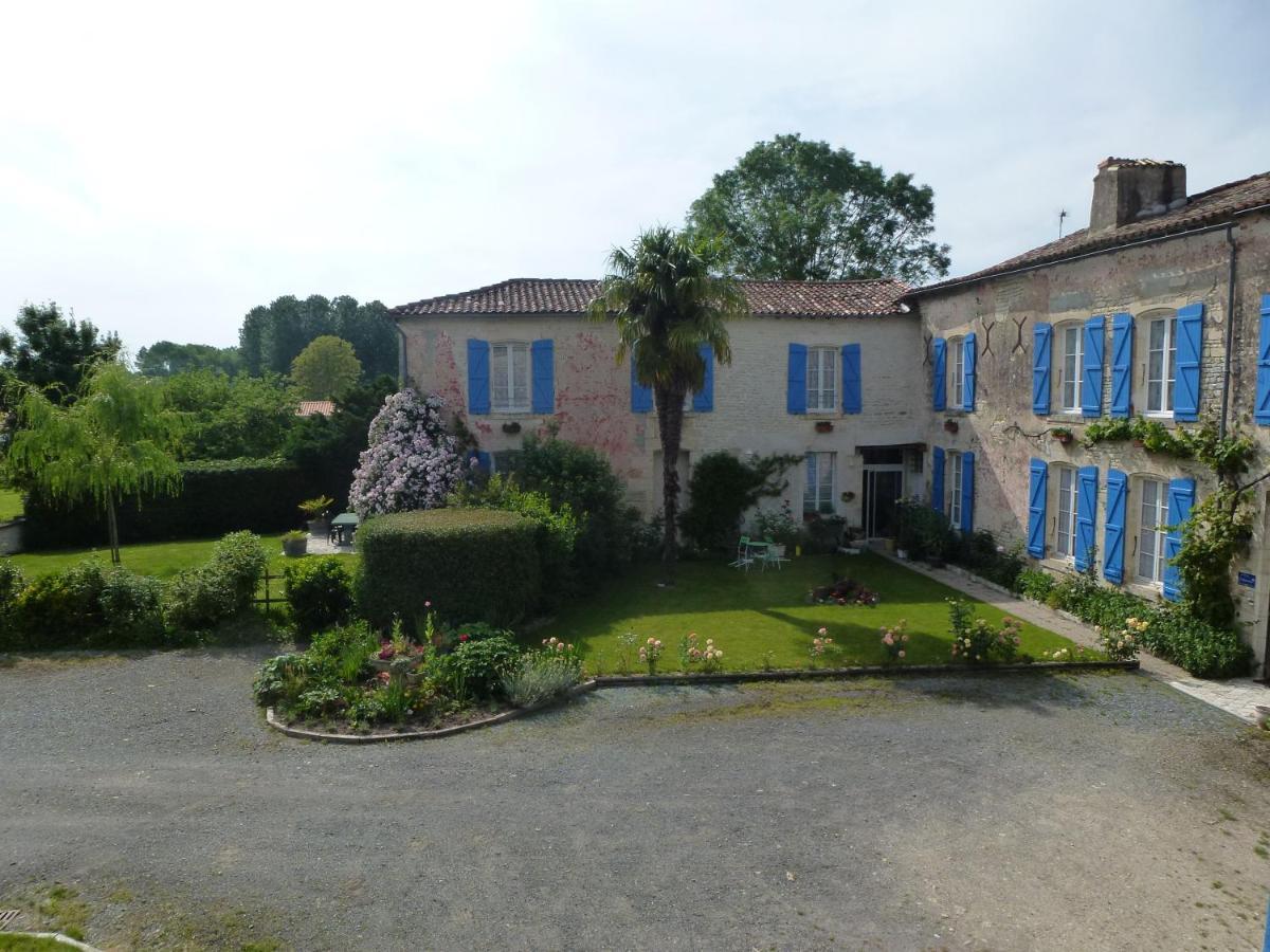 Bed and Breakfast Le Logis De Faugerit Frontenay-Rohan-Rohan Екстер'єр фото
