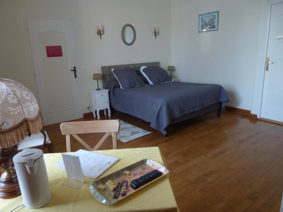 Bed and Breakfast Le Logis De Faugerit Frontenay-Rohan-Rohan Екстер'єр фото